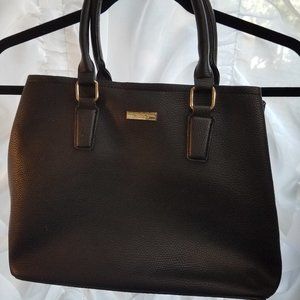 🌸 ALDO black leather purse with pink interior